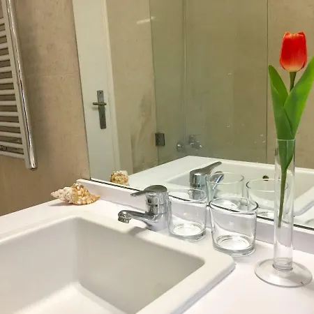 Апартаменты 4 Bedroom - Rua Dos Douradores