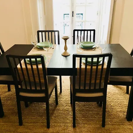 Апартаменты 4 Bedroom - Rua Dos Douradores *